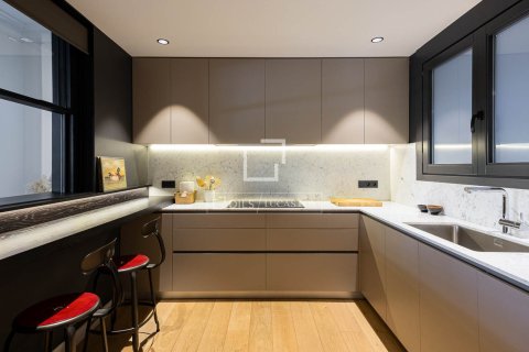 Wohnung zum Verkauf in Barcelona, Spanien 4 Schlafzimmer, 190 m2 Nr. 150298 - Foto 3