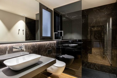 Wohnung zum Verkauf in Barcelona, Spanien 4 Schlafzimmer, 190 m2 Nr. 150298 - Foto 12