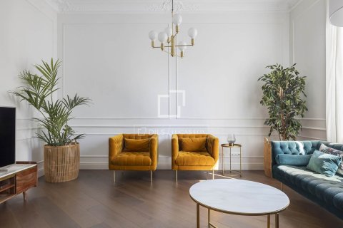 Apartamento en venta en Barcelona, España 2 dormitorios, 154 m2 No. 150294 - foto 2