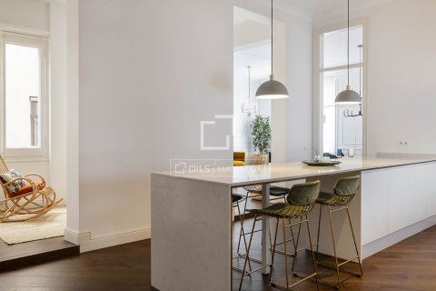 Apartamento en venta en Barcelona, España 2 dormitorios, 154 m2 No. 150294 - foto 10