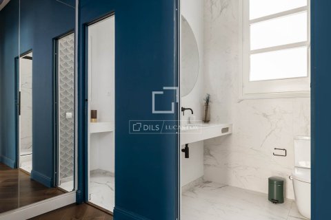 Apartamento en venta en Barcelona, España 2 dormitorios, 154 m2 No. 150294 - foto 16