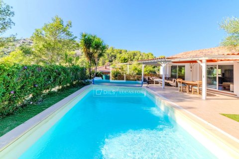 Villa for sale in Sitges, Barcelona, Spain 4 bedrooms, 181 sq.m. No. 150299 - photo 24