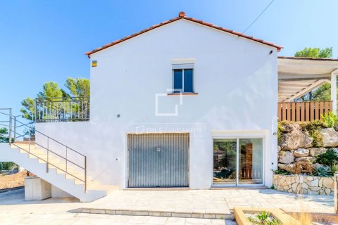 Villa for sale in Sitges, Barcelona, Spain 4 bedrooms, 181 sq.m. No. 150299 - photo 21