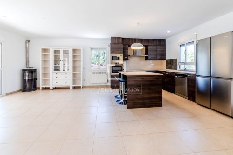 Villa for sale in Sitges, Barcelona, Spain 4 bedrooms, 181 sq.m. No. 150299 - photo 7