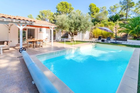 Villa for sale in Sitges, Barcelona, Spain 4 bedrooms, 181 sq.m. No. 150299 - photo 23