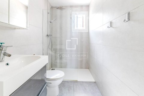 Villa for sale in Sitges, Barcelona, Spain 4 bedrooms, 181 sq.m. No. 150299 - photo 11