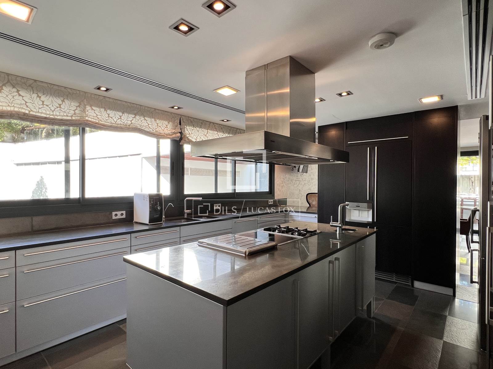 Villa à Sant Andreu de Llavaneres, Barcelona, Espagne 6 chambres, 1005 m2 No. 150293