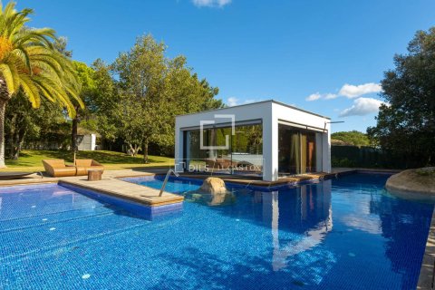 Villa for sale in Sant Andreu de Llavaneres, Barcelona, Spain 6 bedrooms, 1005 sq.m. No. 150293 - photo 5