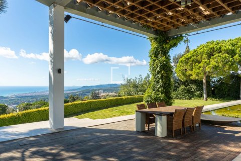 Villa for sale in Sant Andreu de Llavaneres, Barcelona, Spain 6 bedrooms, 1005 sq.m. No. 150293 - photo 3