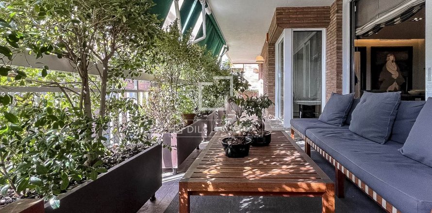 Dzīvoklis Barcelona, Spānijā 5 istabas, 231 m2 Nr. 150297