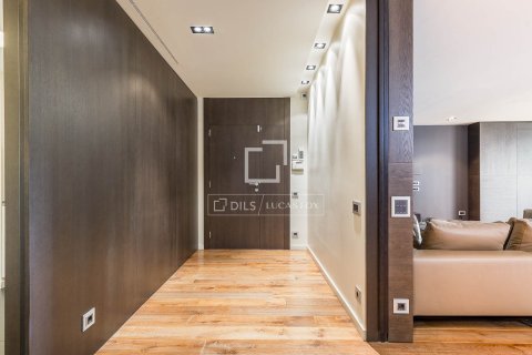 Dzīvoklis pārdošanā Barcelona, Spānijā 5 istabas, 231 m2 Nr. 150297 - attēls 23