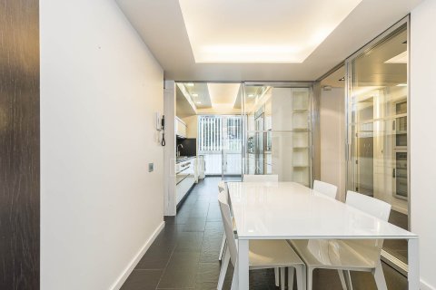 Dzīvoklis pārdošanā Barcelona, Spānijā 5 istabas, 231 m2 Nr. 150297 - attēls 15