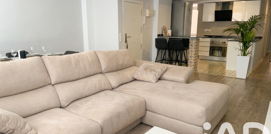Appartamento a Alicante, Spagna 3 camere da letto, 109 mq. N° 172506