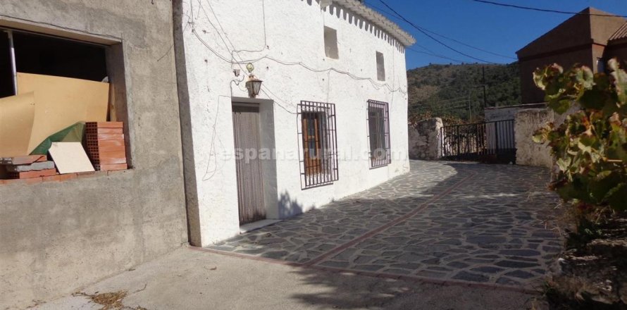 Townhouse in Oria, Almeria, Spain 3 bedrooms, 150 sq.m. No. 184120