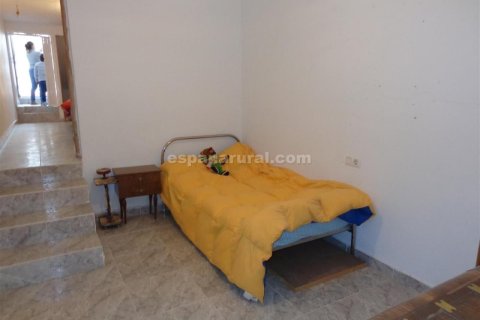 Townhouse for sale in Zurgena, Almeria, Spain 6 bedrooms, No. 184115 - photo 12