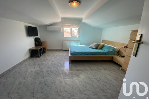 Dom w Parets del Vallès, Barcelona, Hiszpania 4 sypialnie, 206 mkw. nr 153419 – zdjęcie 17