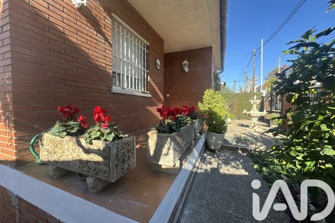 Dom w Parets del Vallès, Barcelona, Hiszpania 4 sypialnie, 206 mkw. nr 153419 – zdjęcie 3