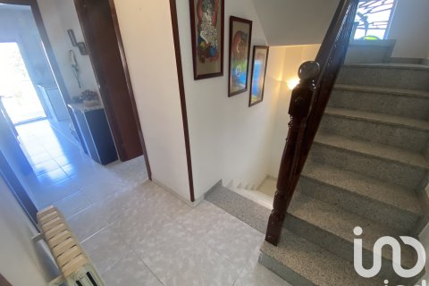 Dom w Parets del Vallès, Barcelona, Hiszpania 4 sypialnie, 206 mkw. nr 153419 – zdjęcie 12