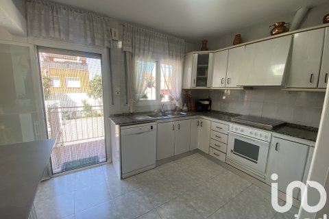 Dom w Parets del Vallès, Barcelona, Hiszpania 4 sypialnie, 206 mkw. nr 153419 – zdjęcie 11