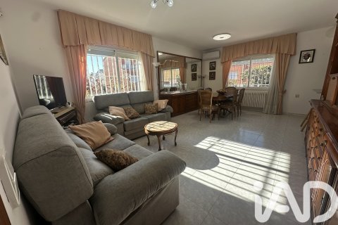 Dom w Parets del Vallès, Barcelona, Hiszpania 4 sypialnie, 206 mkw. nr 153419 – zdjęcie 7