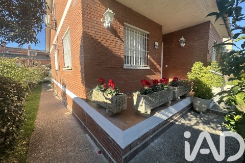 Dom w Parets del Vallès, Barcelona, Hiszpania 4 sypialnie, 206 mkw. nr 153419 – zdjęcie 4