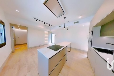 Продажа пентхауса в Мадрид, Испания 2 спальни, 121м2 №153417 - фото 26