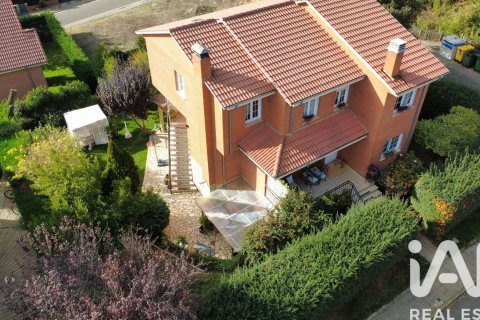 House zum Verkauf in Sariegos, Leon, Spanien 6 Schlafzimmer, 387 m2 Nr. 153414 - Foto 2
