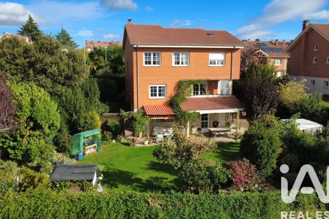 House zum Verkauf in Sariegos, Leon, Spanien 6 Schlafzimmer, 387 m2 Nr. 153414 - Foto 4