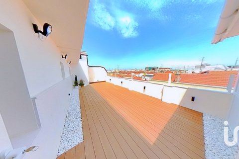 Kattohuoneisto myytävänä Madrid, Espanja, 2 makuuhuonetta, 80 m2 No. 153416 - kuva 17