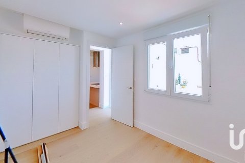 Kattohuoneisto myytävänä Madrid, Espanja, 2 makuuhuonetta, 80 m2 No. 153416 - kuva 21