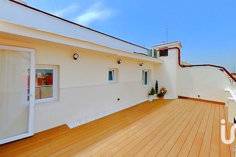 Kattohuoneisto myytävänä Madrid, Espanja, 2 makuuhuonetta, 80 m2 No. 153416 - kuva 20