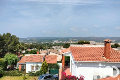 Dom w El Vendrell, Tarragona, Hiszpania 4 sypialnie, 192 mkw. nr 153415 – zdjęcie 22