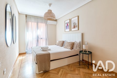 Apartment à vendre à Madrid, Espagne, 1 chambre, 62 m2 No. 188254 - photo 10