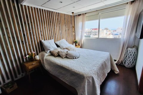 Apartamento en venta en Benidorm, Alicante, España 111 m2 No. 191725 - foto 3