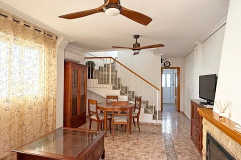 Kaupunkipientalo myytävänä Alicante, Espanja, 3 makuuhuonetta, 101 m2 No. 139497 - kuva 17