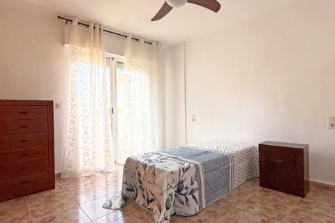 Kaupunkipientalo myytävänä Alicante, Espanja, 3 makuuhuonetta, 101 m2 No. 139497 - kuva 23