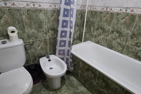 Lägenhet till salu Torrevieja, Alicante, Spanien 3 sovrum, 123 kvm. Nr. 139498 - foto 10