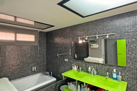 Dzīvoklis pārdošanā Torrevieja, Alicante, Spānijā 4 istabas, 154 m2 Nr. 139501 - attēls 7