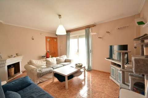 Lägenhet till salu Guardamar del Segura, Alicante, Spanien 2 sovrum, 81 kvm. Nr. 139502 - foto 2