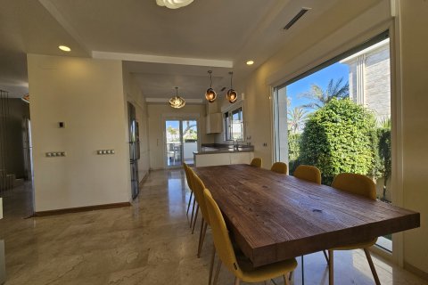 Villa à vendre Alicante, Espagne, 5 chambres, 306 m2 No. 139500 - photo 10