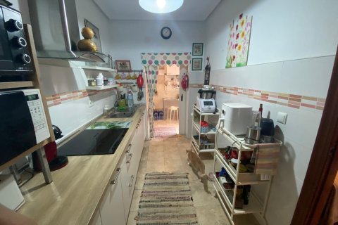Radhus till salu Punta Prima, Alicante, Spanien 3 sovrum, 80 kvm. Nr. 139503 - foto 16