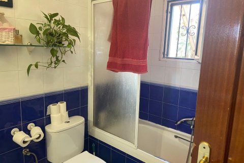 Radhus till salu Punta Prima, Alicante, Spanien 3 sovrum, 80 kvm. Nr. 139503 - foto 14