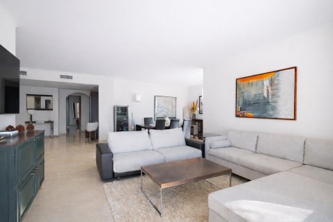 Huoneisto myytävänä Santa Ponsa, Mallorca, Espanja, 3 makuuhuonetta, 194 m2 No. 179988 - kuva 8