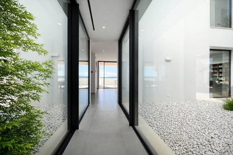 Villa for sale in Santa Ponsa, Mallorca, Spain 6 bedrooms, 456 sq.m. No. 179991 - photo 7