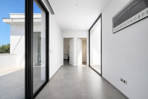 Villa for sale in Santa Ponsa, Mallorca, Spain 6 bedrooms, 456 sq.m. No. 179991 - photo 21