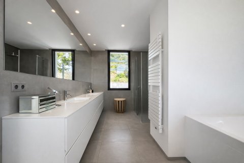 Villa for sale in Santa Ponsa, Mallorca, Spain 6 bedrooms, 456 sq.m. No. 179991 - photo 19