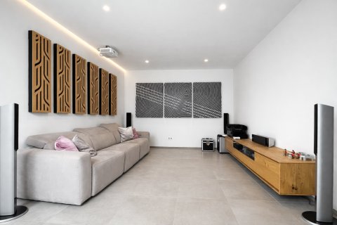 Villa for sale in Santa Ponsa, Mallorca, Spain 6 bedrooms, 456 sq.m. No. 179991 - photo 24