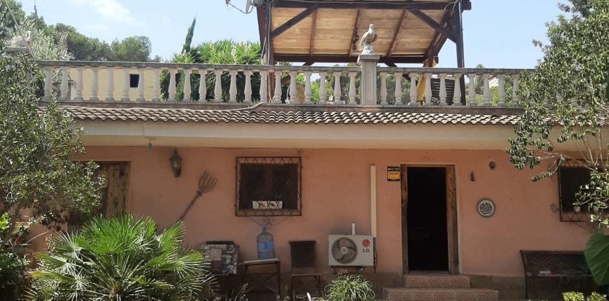 Land plot in La Bisbal Del Penedes, Tarragona, Spain 1200 sq.m. No. 185724