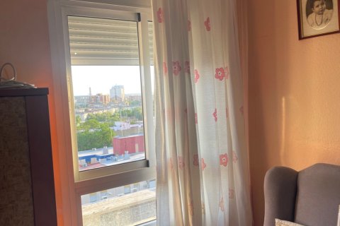 Продажа квартиры в Севилья, Испания 3 спальни, 83м2 №185725 - фото 19