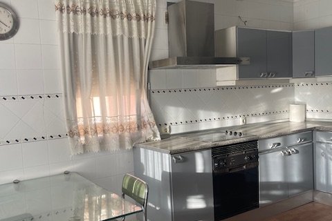 Продажа квартиры в Севилья, Испания 3 спальни, 83м2 №185725 - фото 10